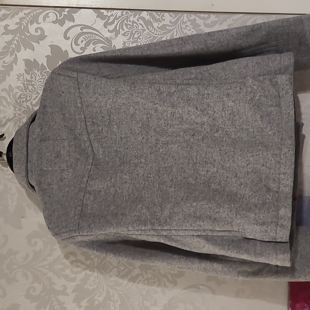 Chic Gray Double-Breasted Pea Coat - Picture 4 of 4